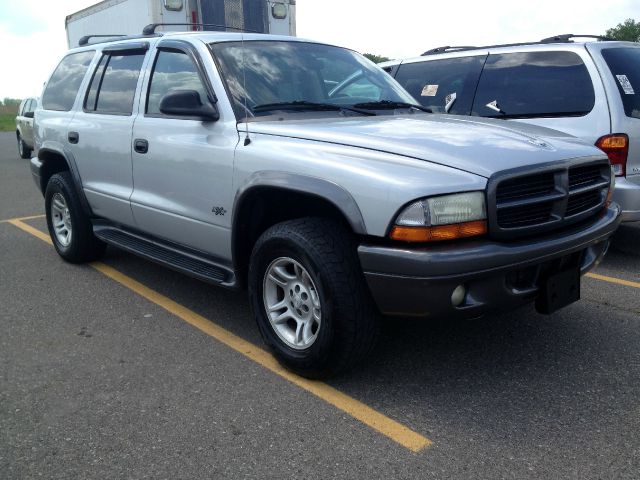 2002 Dodge Durango Wolfsburg Edition Sedan