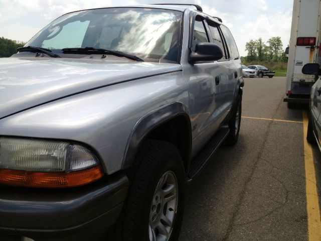 2002 Dodge Durango Wolfsburg Edition Sedan