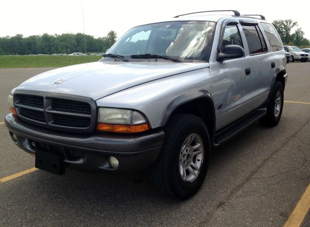 2002 Dodge Durango Wolfsburg Edition Sedan