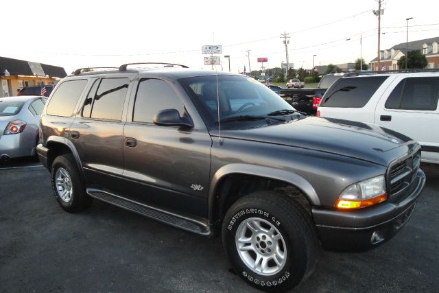 2002 Dodge Durango Wolfsburg Edition Sedan