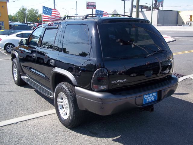 2002 Dodge Durango Wolfsburg Edition Sedan