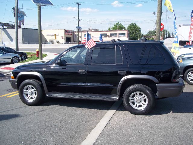 2002 Dodge Durango Wolfsburg Edition Sedan