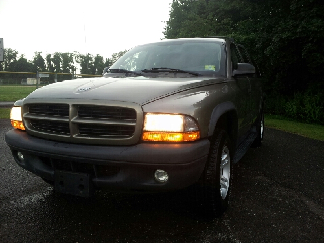 2003 Dodge Durango Wolfsburg Edition Sedan