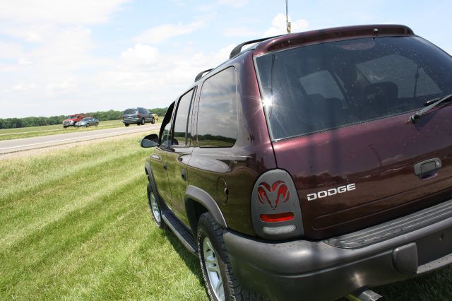 2003 Dodge Durango Wolfsburg Edition Sedan