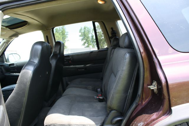 2003 Dodge Durango Wolfsburg Edition Sedan