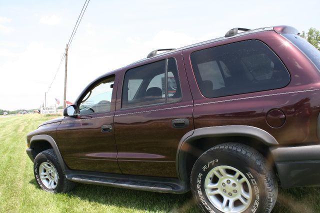 2003 Dodge Durango Wolfsburg Edition Sedan