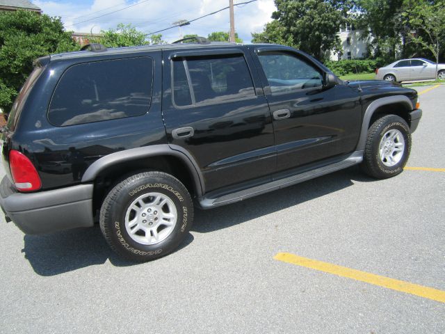 2003 Dodge Durango Wolfsburg Edition Sedan