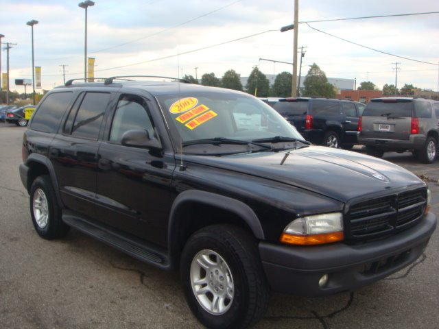 2003 Dodge Durango Wolfsburg Edition Sedan