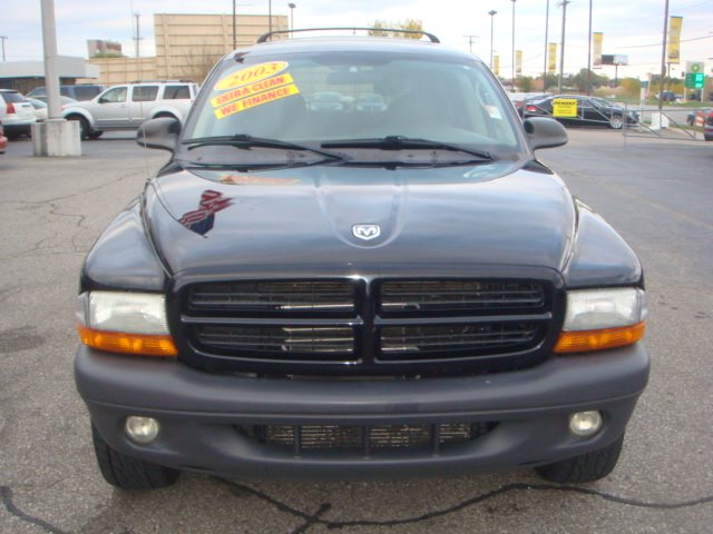 2003 Dodge Durango Wolfsburg Edition Sedan