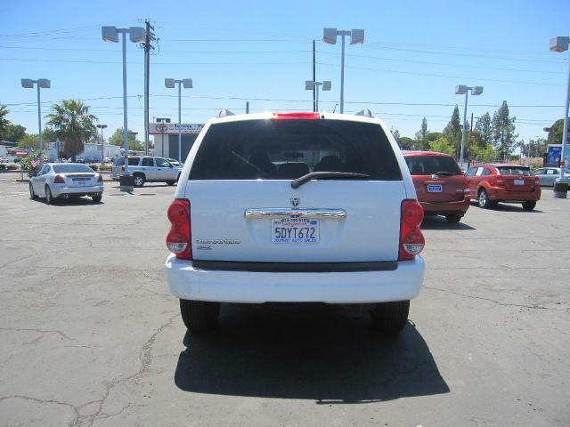 2004 Dodge Durango Wagon SE