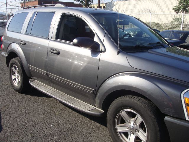 2004 Dodge Durango Wagon SE