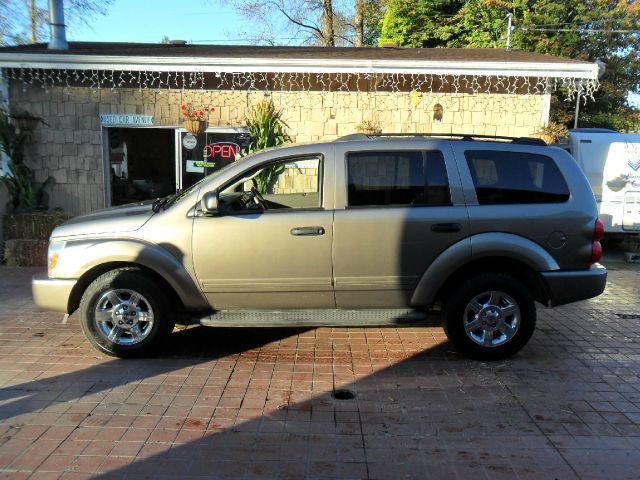 2004 Dodge Durango Wagon SE