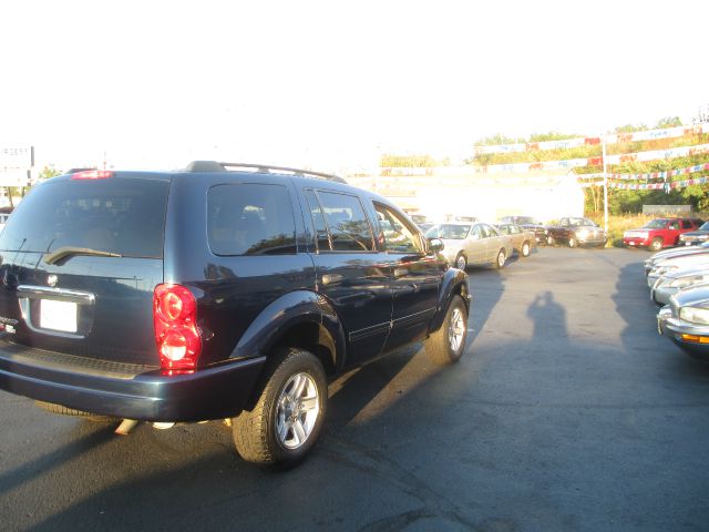 2004 Dodge Durango Wagon SE