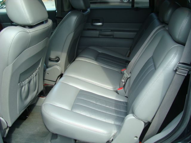 2004 Dodge Durango Super