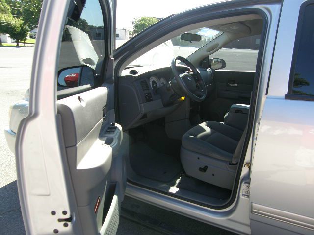 2004 Dodge Durango Wagon SE