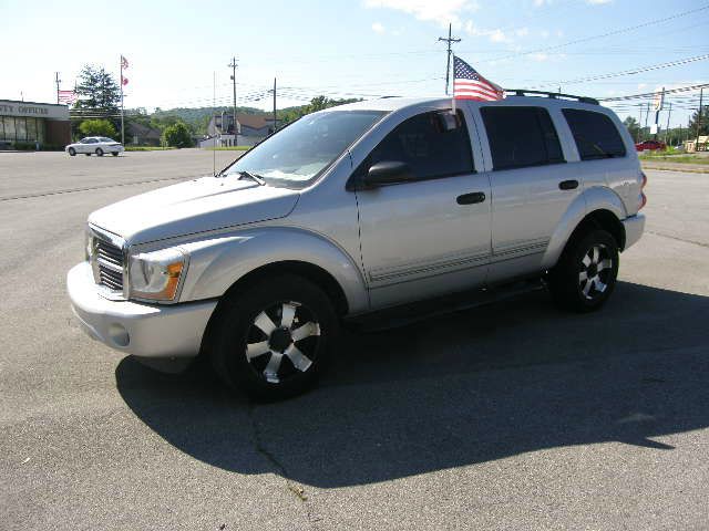 2004 Dodge Durango Wagon SE