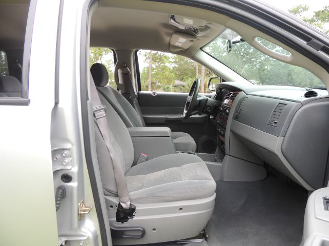 2005 Dodge Durango SLT