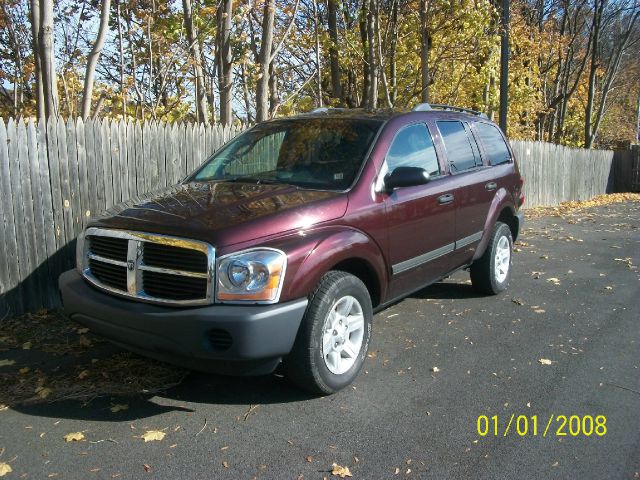 2005 Dodge Durango Wolfsburg Edition Sedan