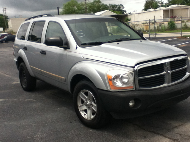 2005 Dodge Durango Wagon SE