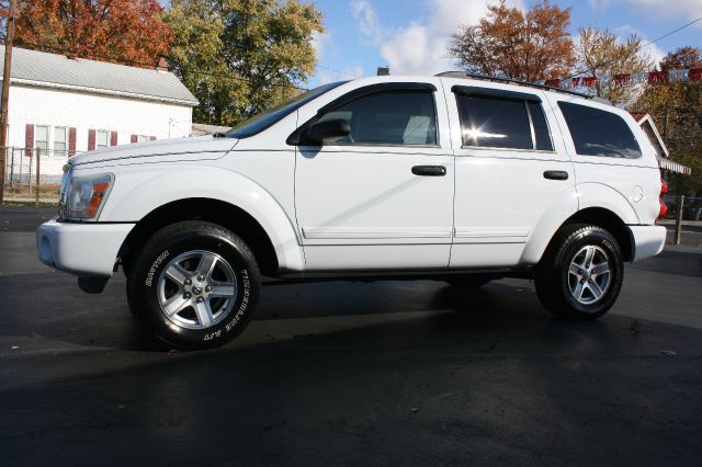 2005 Dodge Durango Wagon SE