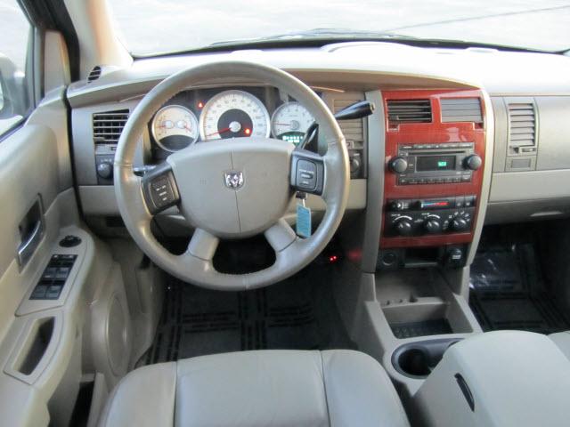 2005 Dodge Durango SLT