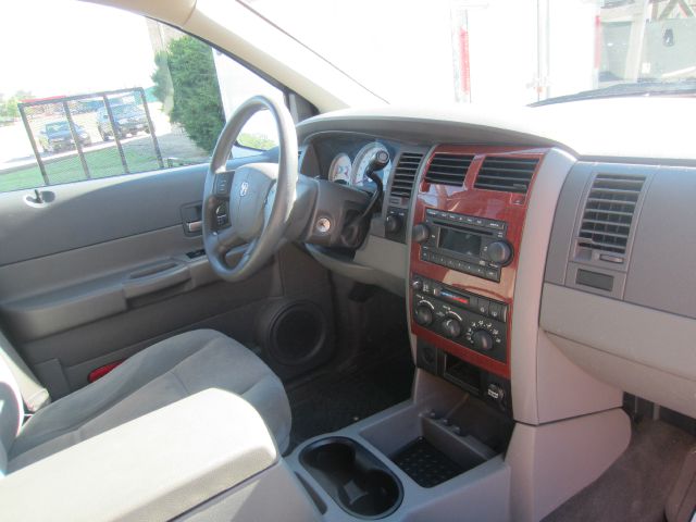 2005 Dodge Durango Wagon SE