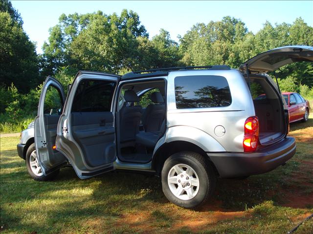 2005 Dodge Durango Unknown