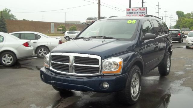 2005 Dodge Durango Wagon SE