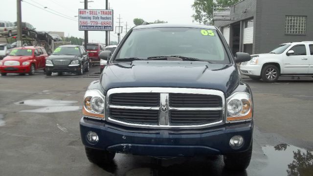 2005 Dodge Durango Wagon SE