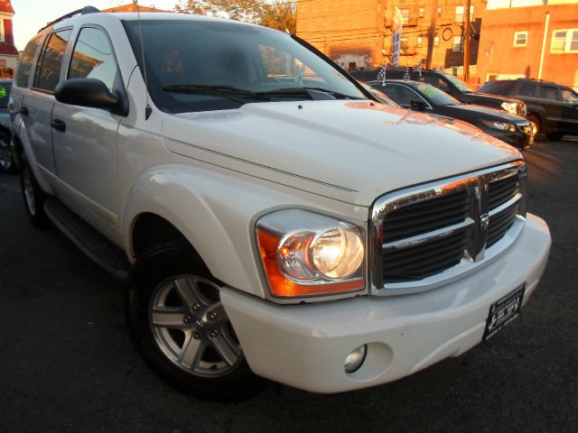 2005 Dodge Durango Wagon SE