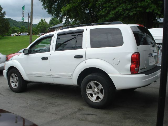 2005 Dodge Durango Wagon SE