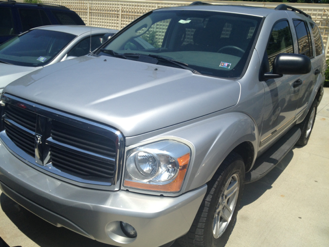 2005 Dodge Durango Wagon SE