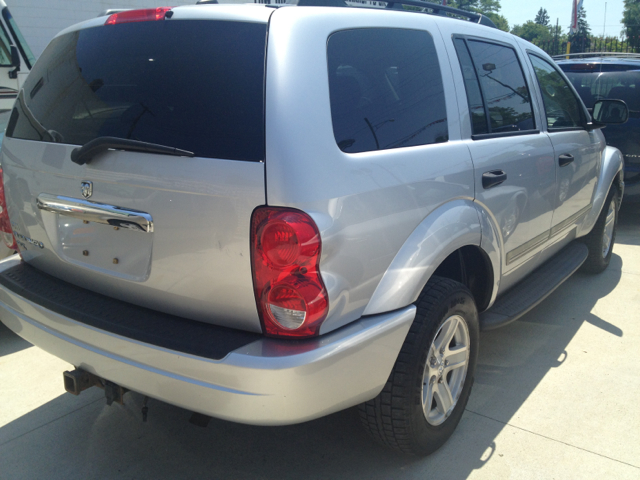 2005 Dodge Durango Wagon SE