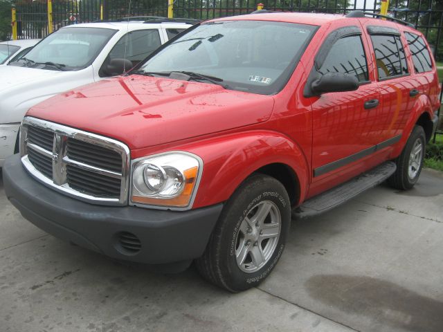 2005 Dodge Durango Wolfsburg Edition Sedan