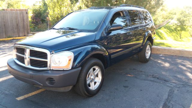 2006 Dodge Durango Wolfsburg Edition Sedan