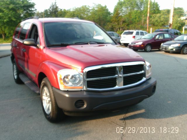 2006 Dodge Durango Wolfsburg Edition Sedan