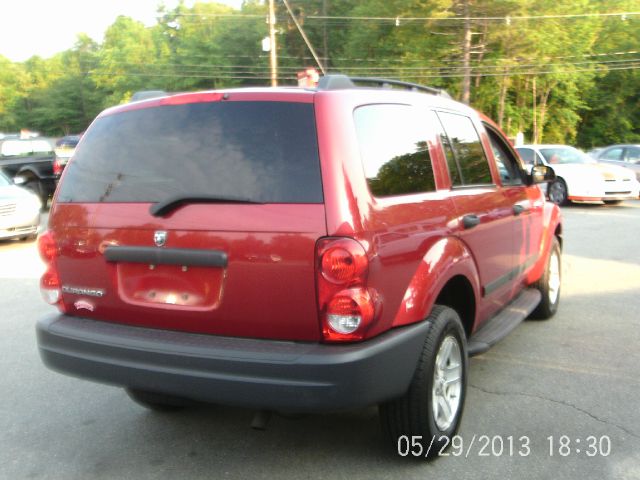 2006 Dodge Durango Wolfsburg Edition Sedan