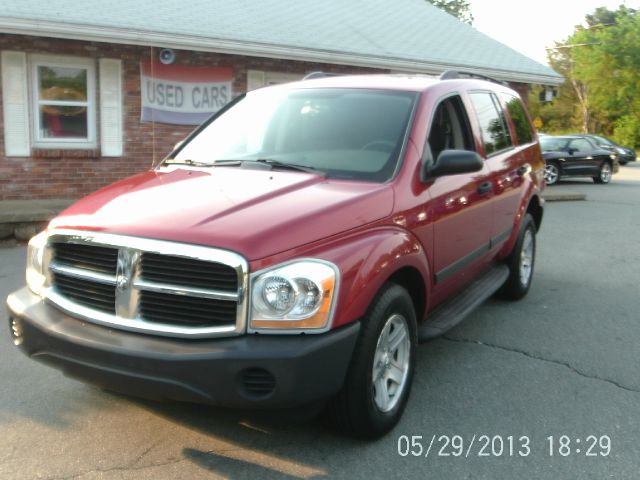 2006 Dodge Durango Wolfsburg Edition Sedan