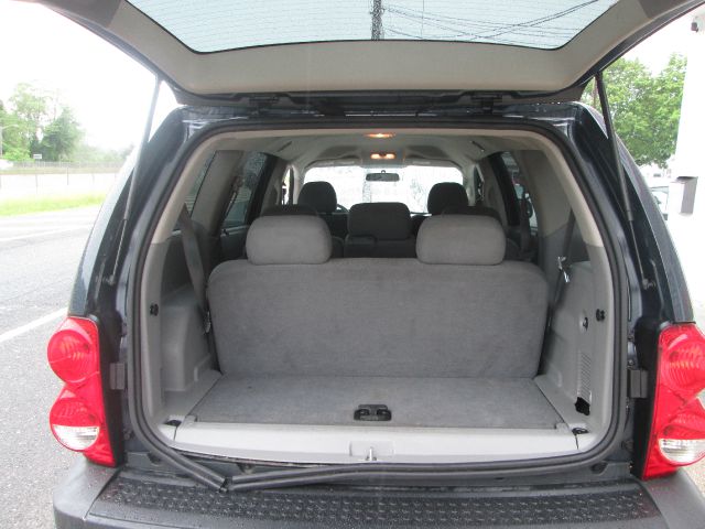 2007 Dodge Durango Wolfsburg Edition Sedan