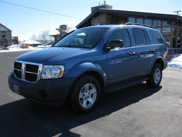 2007 Dodge Durango LE - 7 Passenger