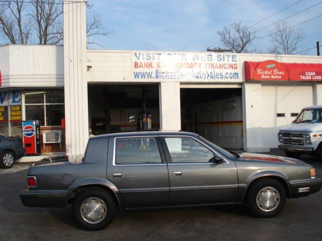 1989 Dodge Dynasty Base