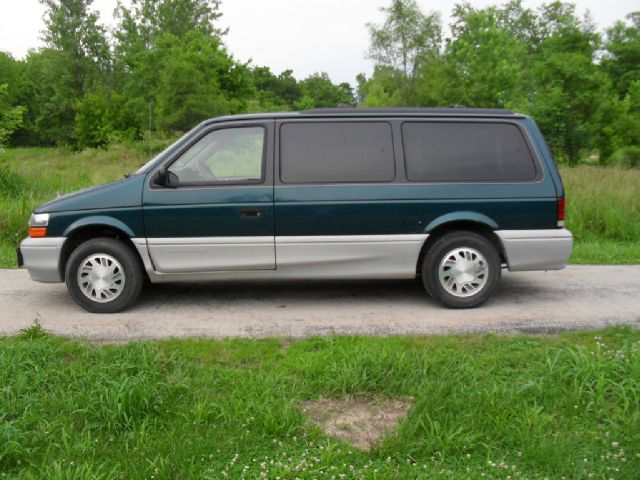 1994 Dodge Grand Caravan X