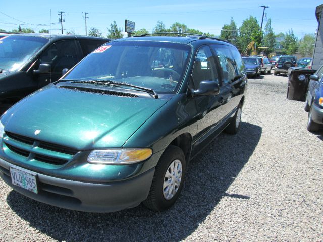 1996 Dodge Grand Caravan Base