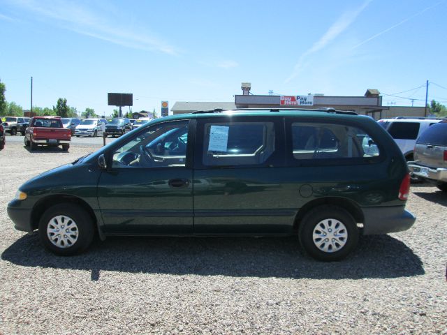 1996 Dodge Grand Caravan Base