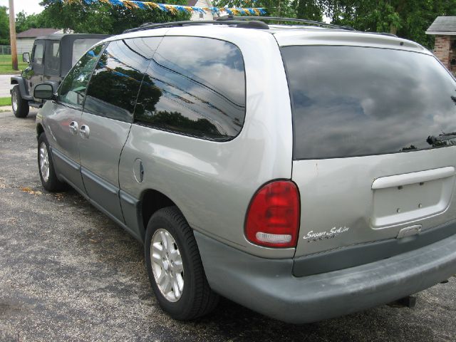 1996 Dodge Grand Caravan Unknown