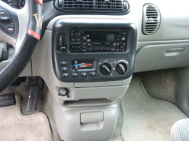 1996 Dodge Grand Caravan Unknown