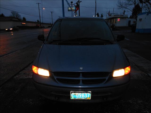 1996 Dodge Grand Caravan SE