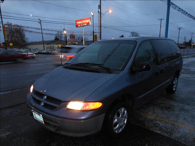 1996 Dodge Grand Caravan SE