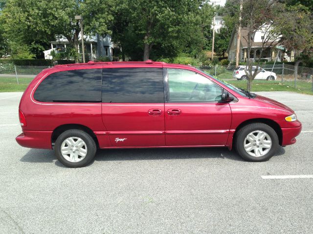 1997 Dodge Grand Caravan SE