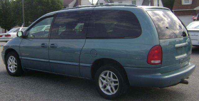 1998 Dodge Grand Caravan SE